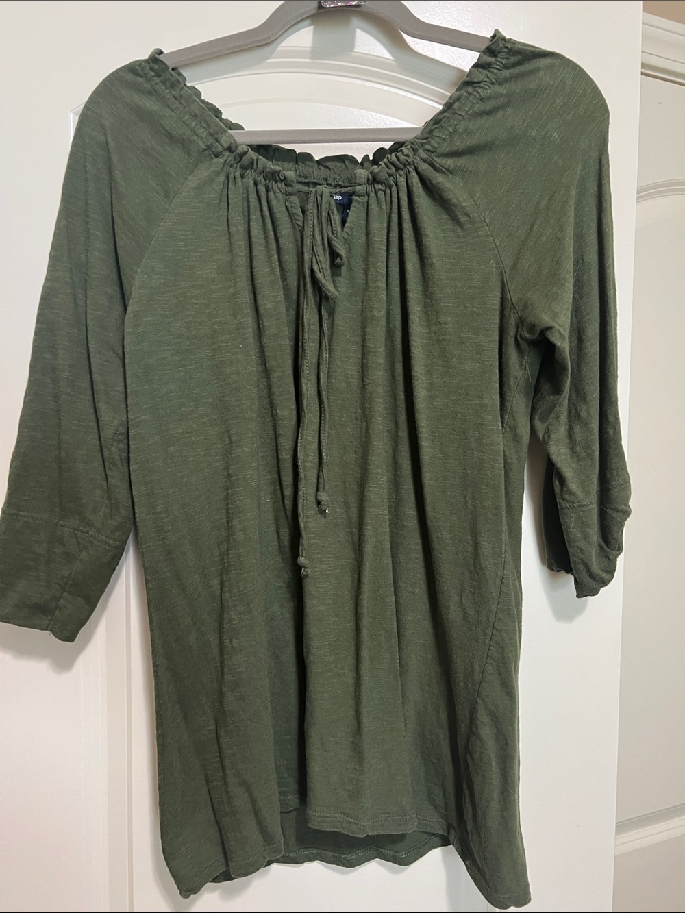 GAP Olive Green Peasant-style Tie-neck Top H135